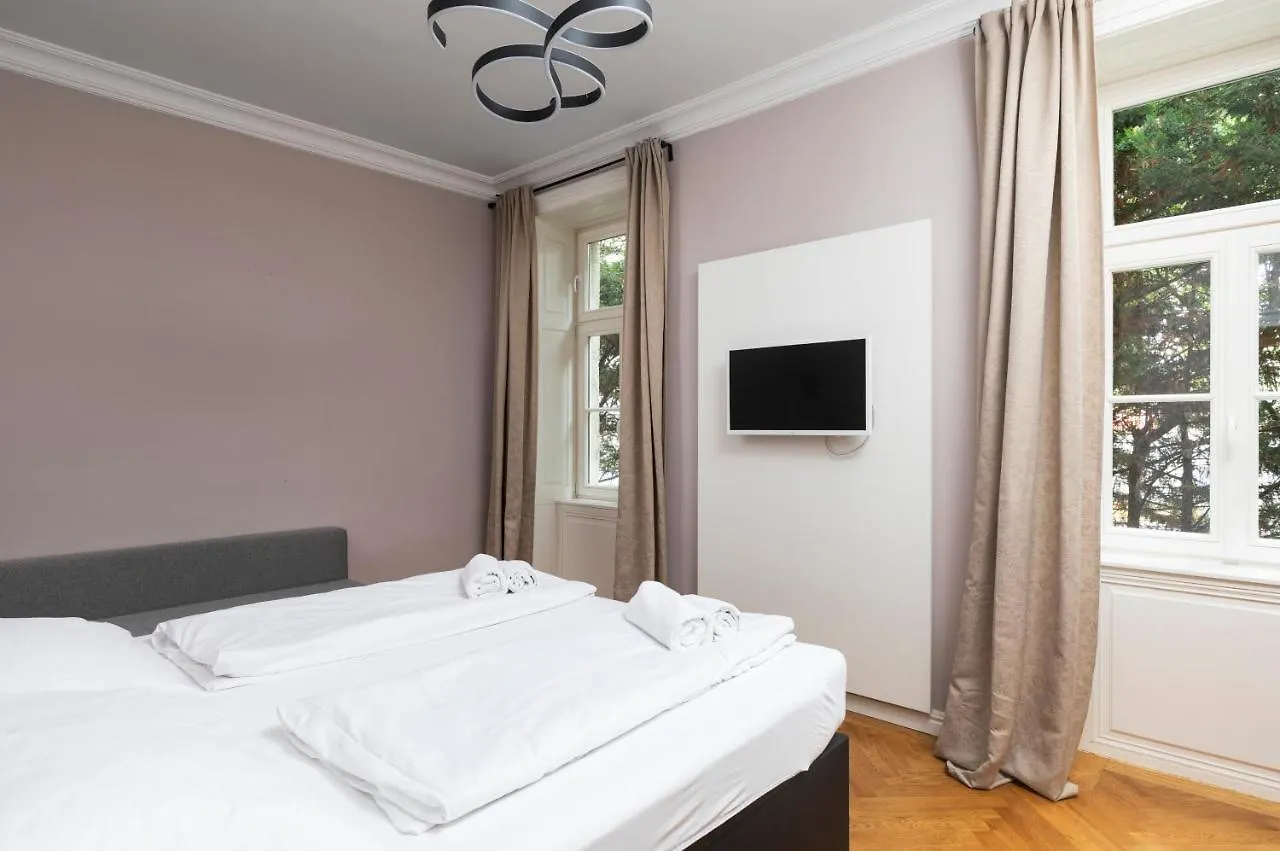 Imperial Apartments Schoenbrunn - Contactless Check-In Bécs