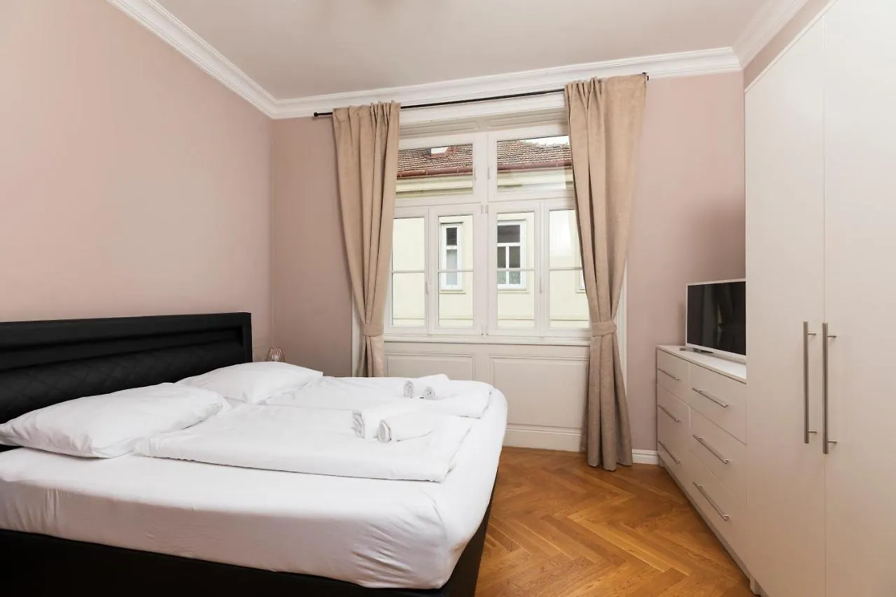 Imperial Apartments Schoenbrunn - Contactless Check-In Bécs 0*,  Ausztria