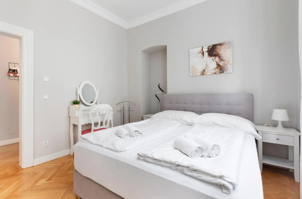 Imperial Apartments Schonbrunn Vienna