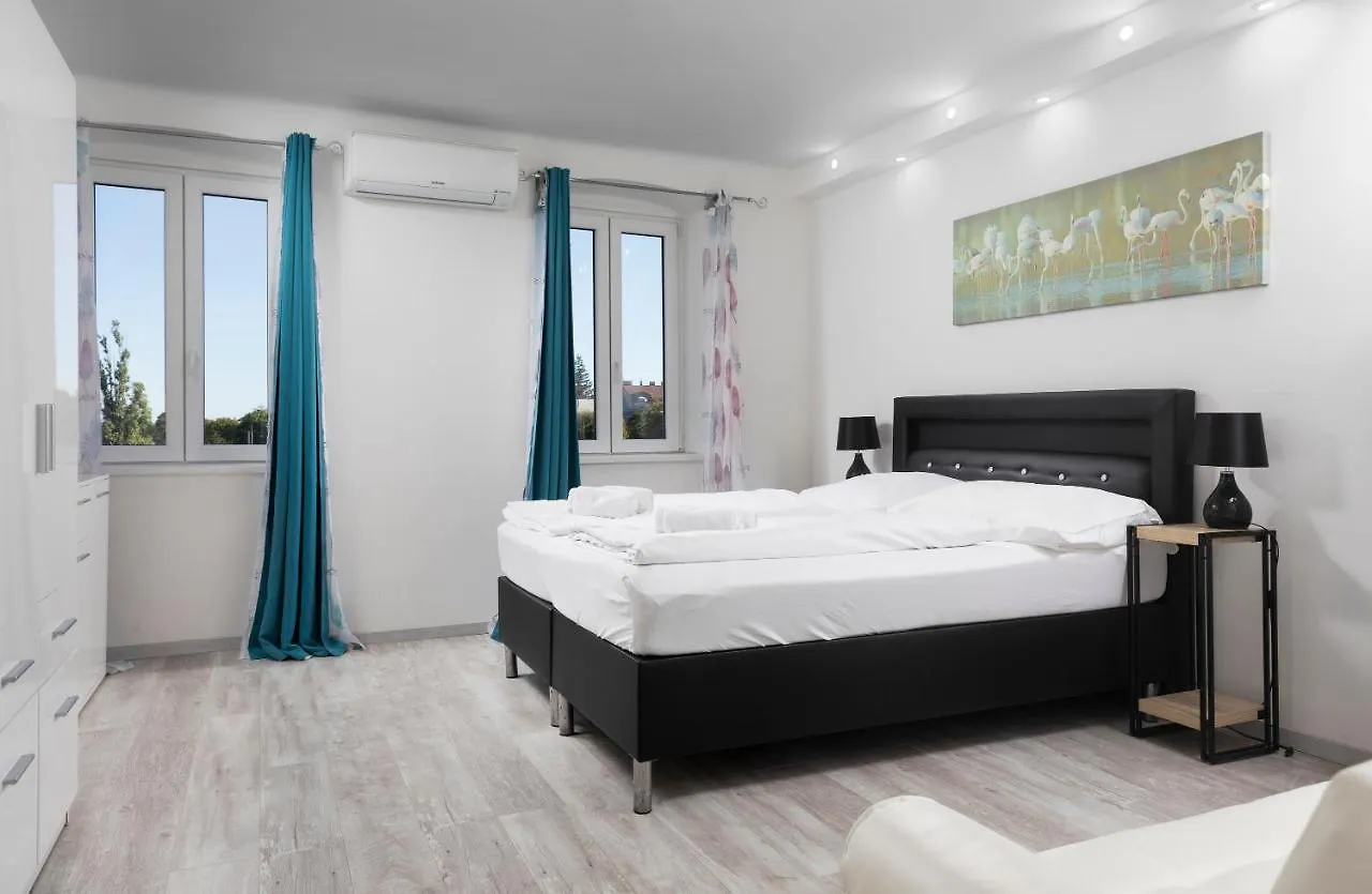 Imperial Apartments Schoenbrunn - Contactless Check-In 비엔나 0*,  오스트리아