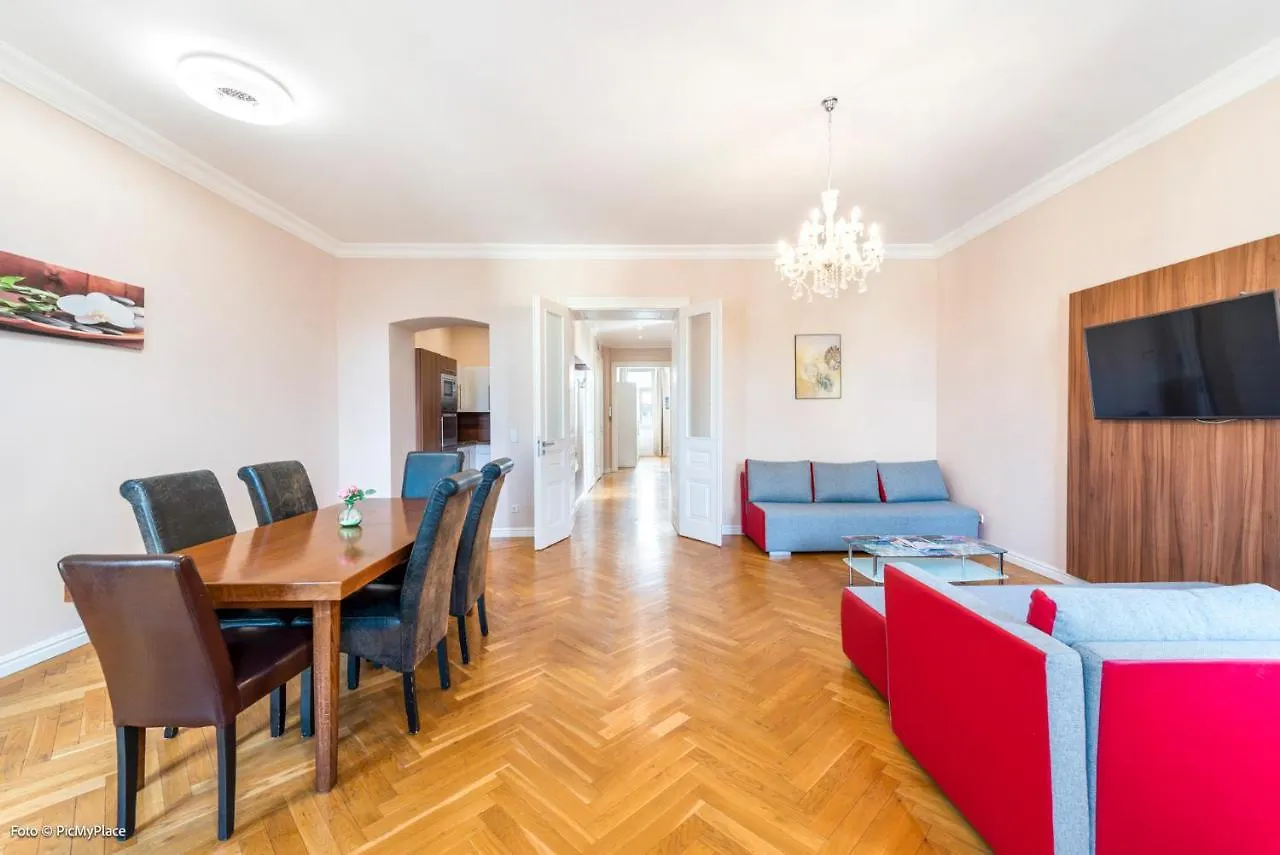 Imperial Apartments Schoenbrunn - Contactless Check-In Viena 0*,  Austria